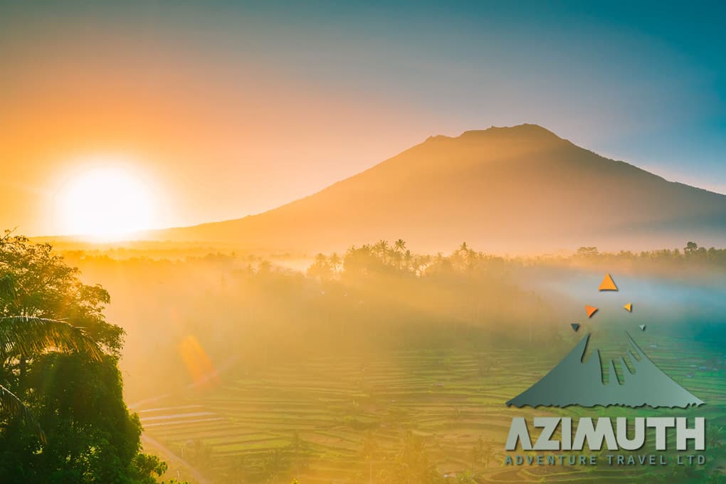 Azimuth Adventure Travel Ltd : ein neues Logo für eine Neu-geburt